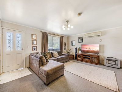 7 Russell St, Howlong