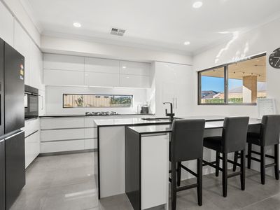 3 MIKADO RISE, Madora Bay