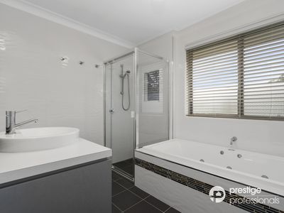 13 Honeymyrtle Street, Moorebank
