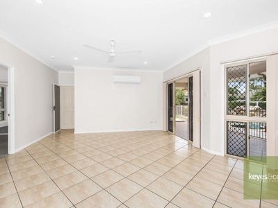 9 Amarina Court, Annandale