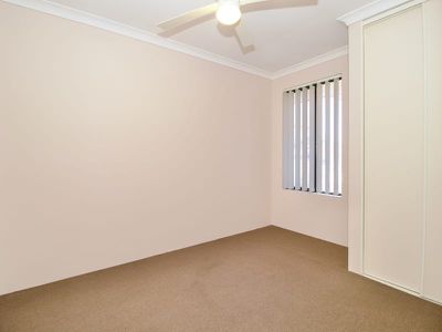 58 Oakwood Crescent, Waikiki