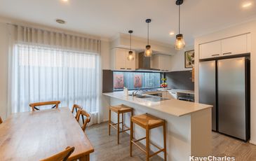 5 Golden Banksia Drive, Officer