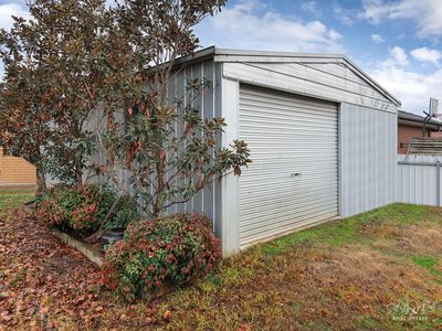 7 ROBERT CRESCENT, Wodonga