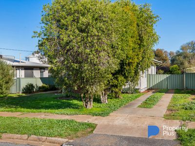 4 Mary Street, Charlton