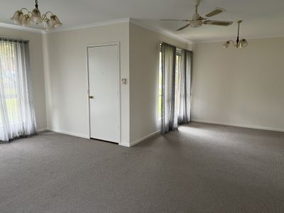 5 / 2 Vivian Street, Belmont