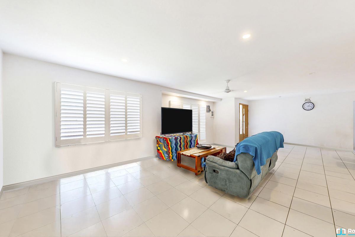 2 Muirfield Crescent, Tewantin