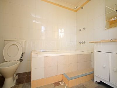 24 Dreadnought Street, Roselands