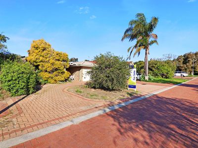 8 David Close, Osborne Park