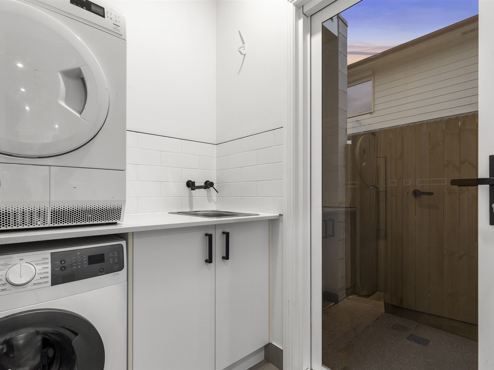 2 / 5 Stellmach Street, Everton Park