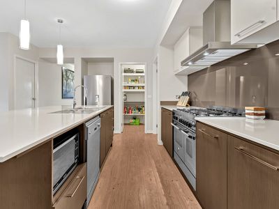 8 Malmesbury Road, Cranbourne North