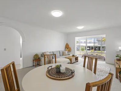 2 / 59 Neerim Drive, Mooloolaba