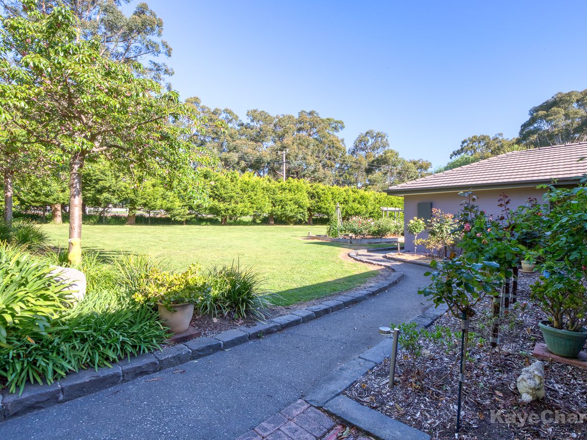 137 BeaconsfieldEmerald Road, Beaconsfield Upper Kaye Charles Real