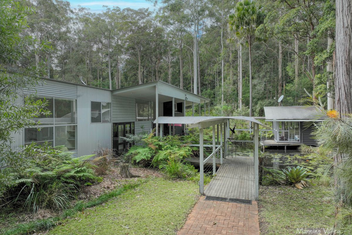 380 Hubbards Road North, Topi Topi