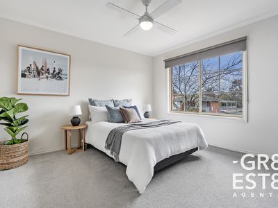 27 London Crescent, Narre Warren