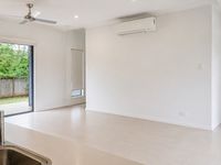 33 Azure Way, Hope Island