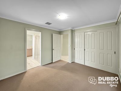 18 Doncaster Avenue, Dubbo