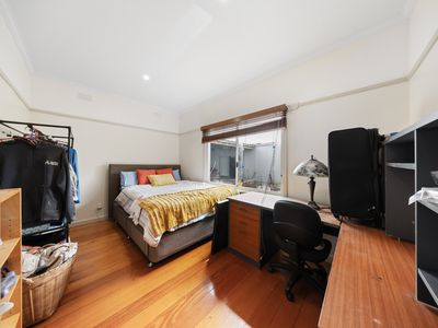 18 Buckley Street, Sale