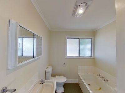 5 Pinnaroo Place, Dubbo