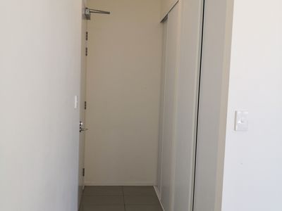 06 / 104-106 Central Lane, Gladstone Central