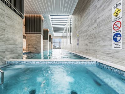 7202 / 462 Elizabeth Street, Melbourne