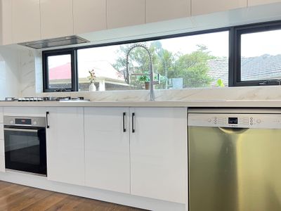 1 / 233 Thompsons Road, Templestowe Lower