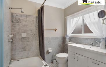 12 Kookaburra Avenue, Lake Munmorah