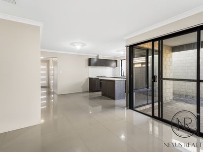 13 / 39 Peppermint Gardens, Aubin Grove