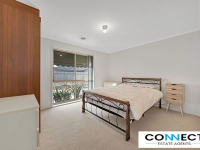 1 / 8 Hayes Road, Hampton Park