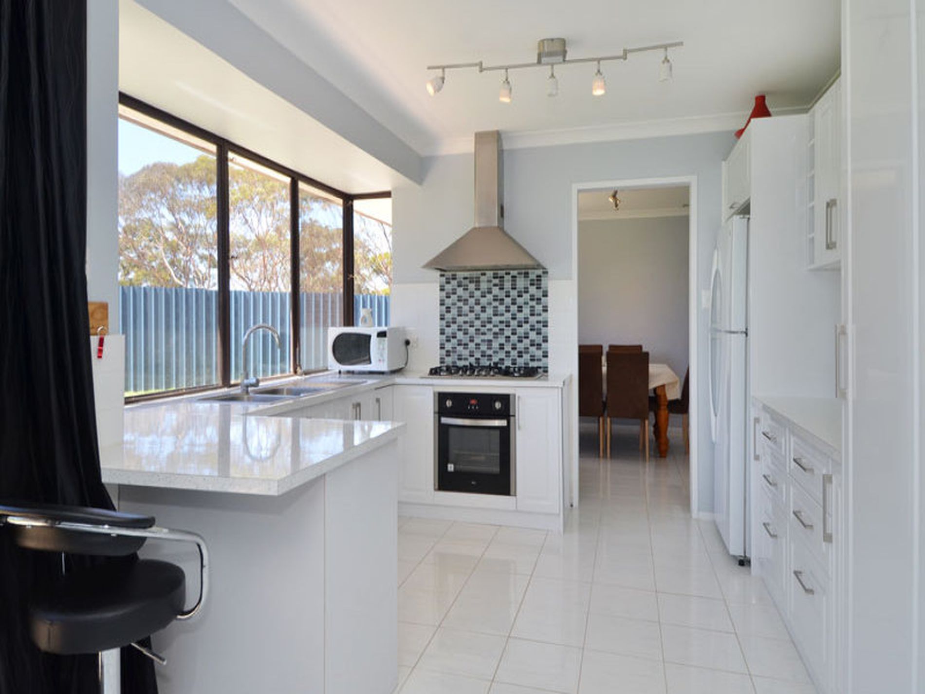 4 St John Grove, Hannans