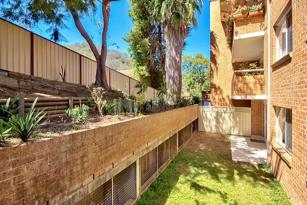 4 / 23-27 Hills Street, Gosford