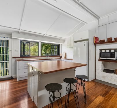 8 Foxlow Street, Captains Flat