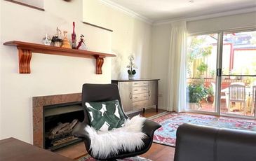 1 / 17A Walton Crescent, Abbotsford