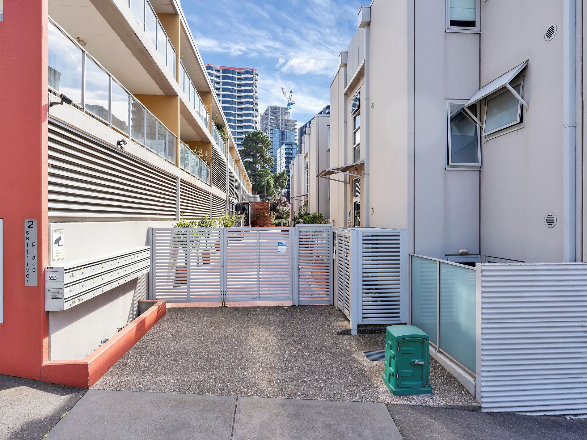 10 / 2 Saltriver Place, Footscray