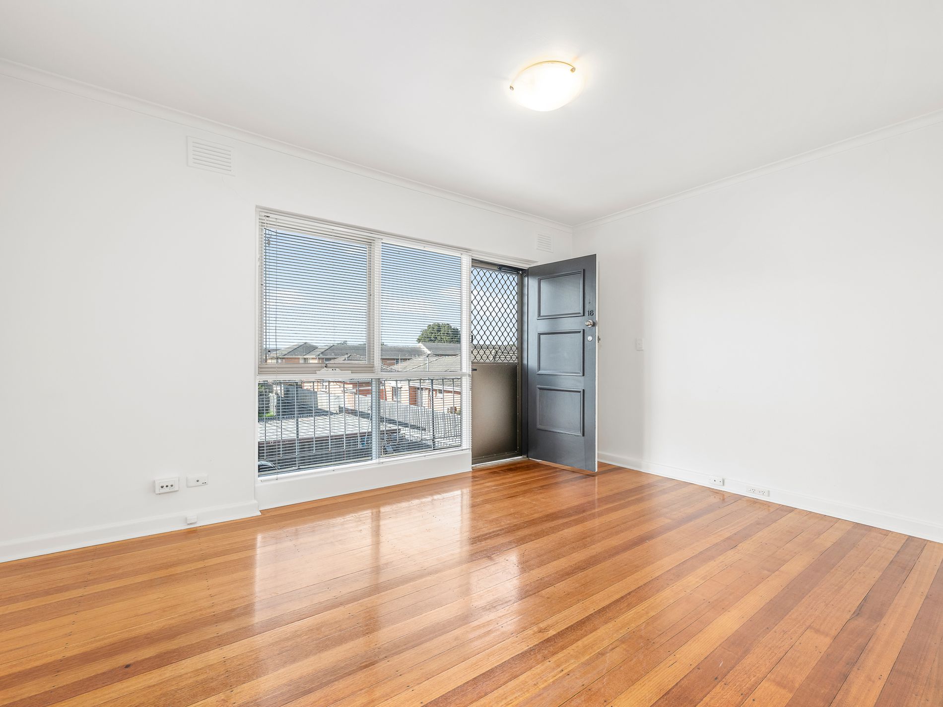 4 Rosedale Avenue, Glen Huntly