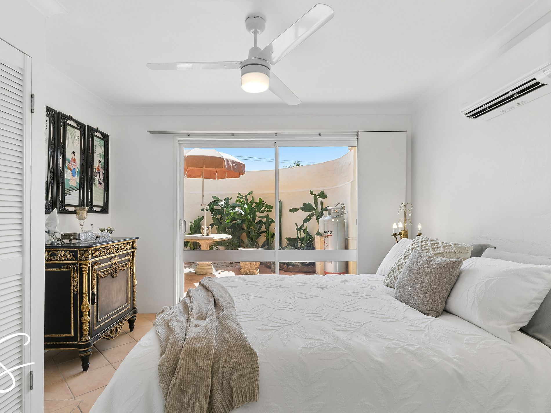 40 Queens Esplanade, Thorneside