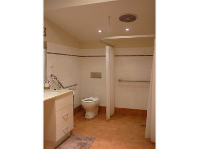 12 Crouch Street, Neville