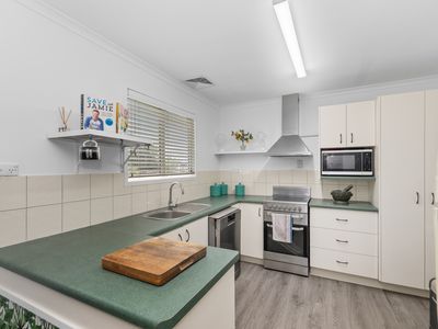 10 Mount Louisa Drive, Mount Louisa