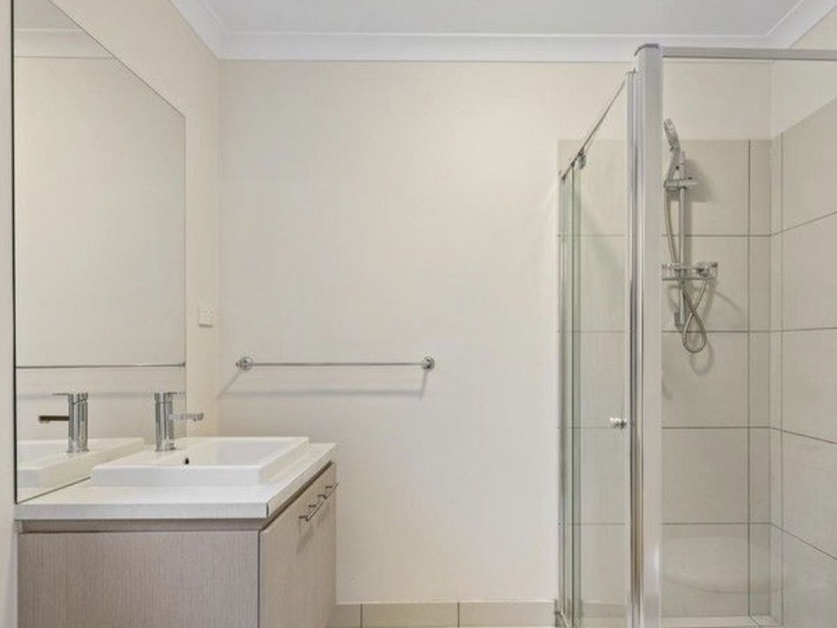 17 Tramway Street, Point Cook