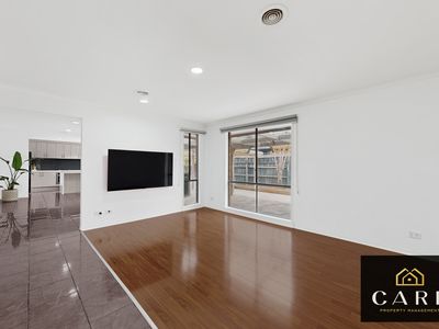 5 Belalie Close, Hampton Park