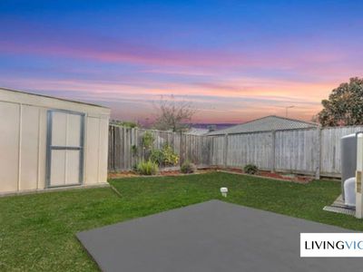 72 Kingsford Drive, Point Cook