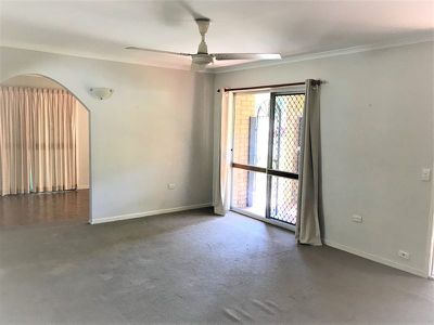 15 Milperra Road, Rochedale South