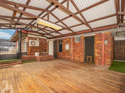 82 Lyrebird Way, Thornlie