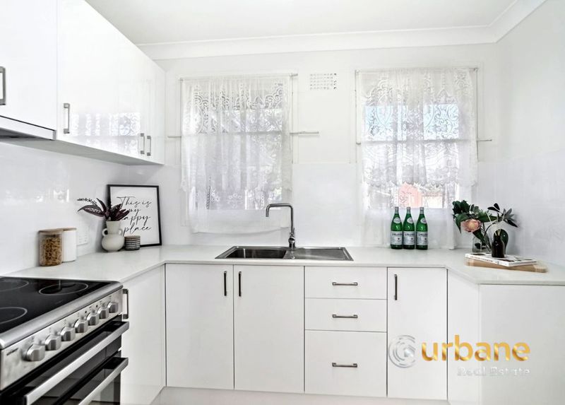 186 Captain Cook Drive, Willmot