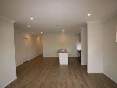 33 Cootamundra Drive, Armstrong Creek