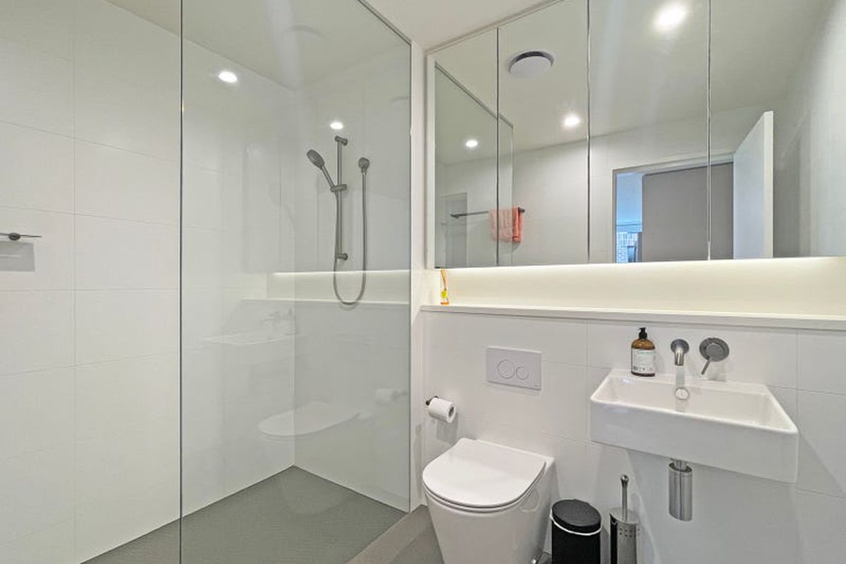 317 / 3 McKinnon Avenue, Five Dock