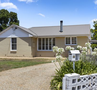 35 Impey Street, Murchison