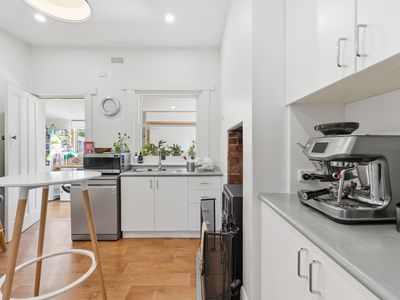 4 Carlton Street, Lenah Valley