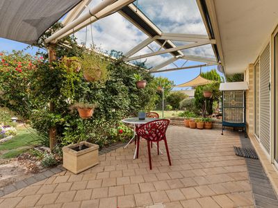 62 Bindoon Loop, Huntingdale