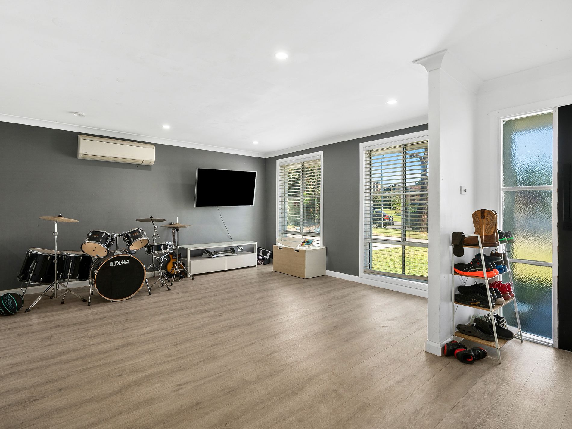 24 Peppermint Drive, Worrigee