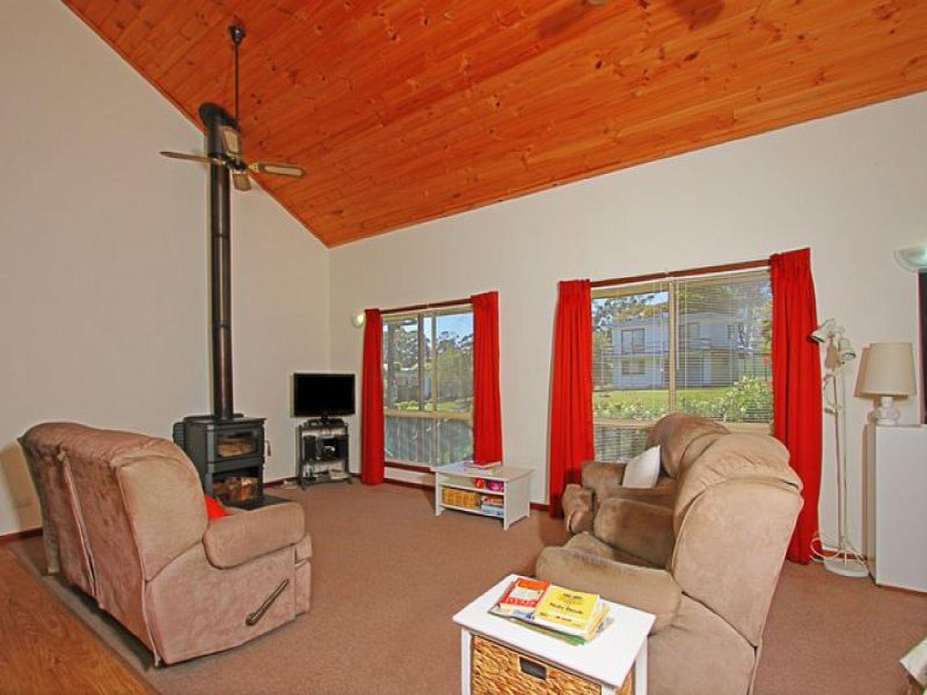 67 Wyoming Avenue, Burrill Lake